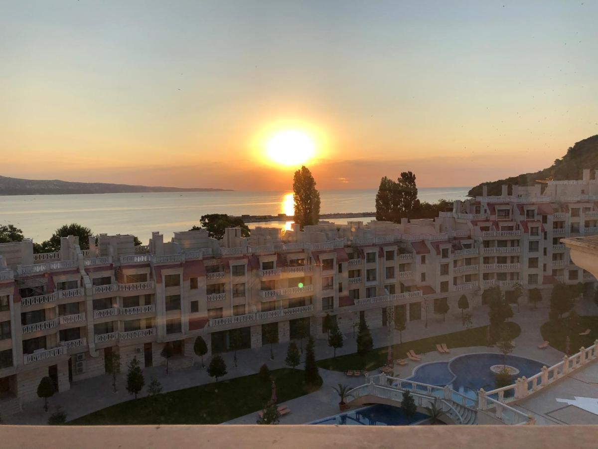 East From Paradise Apartment Varna Buitenkant foto