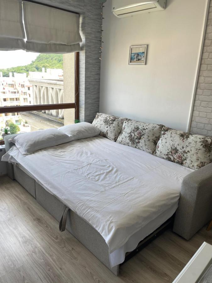 East From Paradise Apartment Varna Buitenkant foto