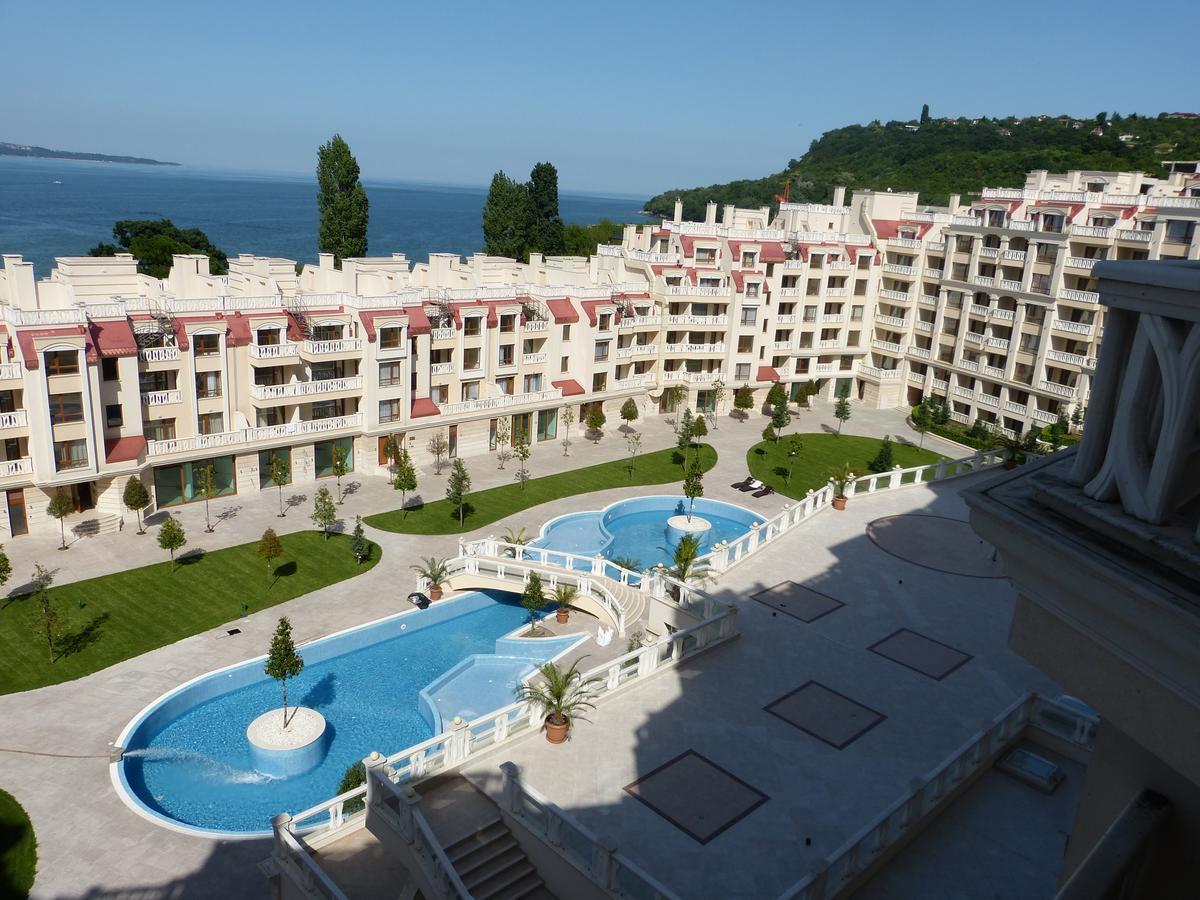 East From Paradise Apartment Varna Buitenkant foto