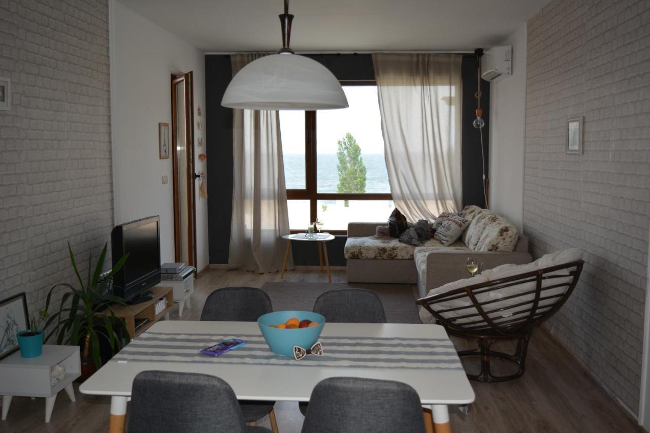 East From Paradise Apartment Varna Buitenkant foto